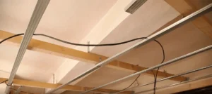 Fixer rail placo