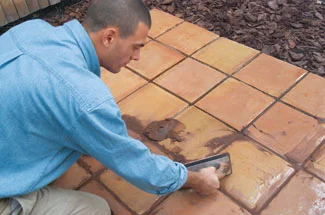 comment poser carrelage extérieur