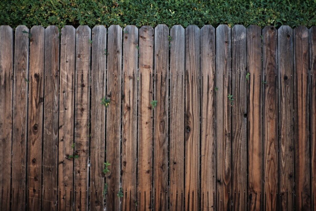 Conseils pour installer une palissade en bois
