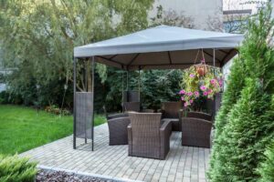 Tonnelle de jardin : emplacement, entretien, coût