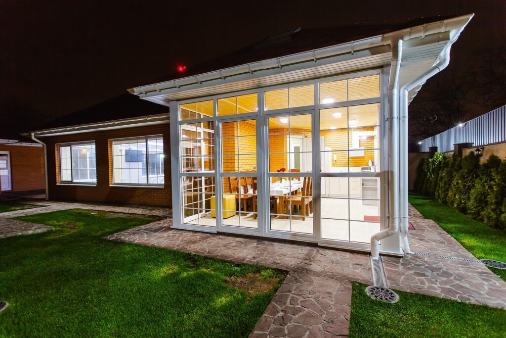 Comment installer une véranda en aluminium ?