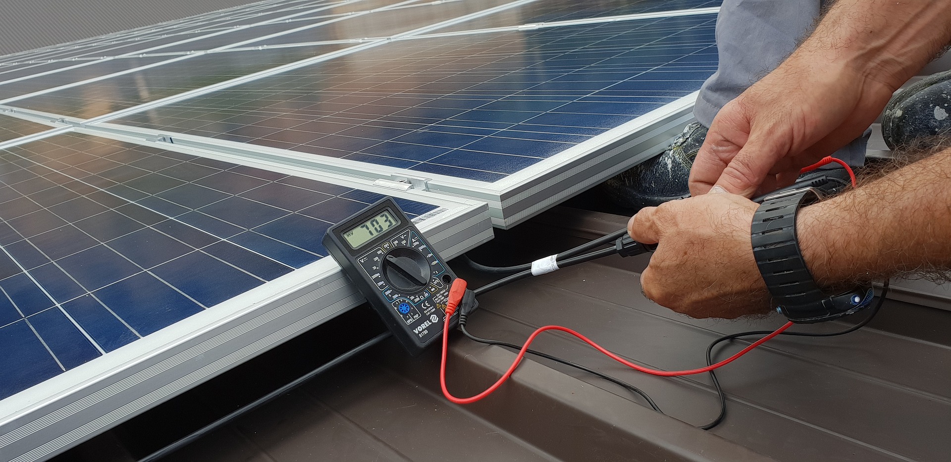 Comment installer des panneaux photovoltaïques soi-même ?