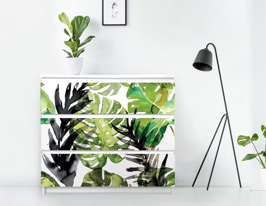Personnaliser ses meubles IKEA avec des pochoirs