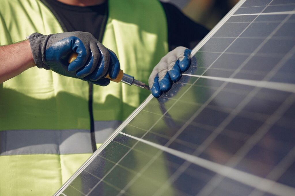 Installation panneaux solaires